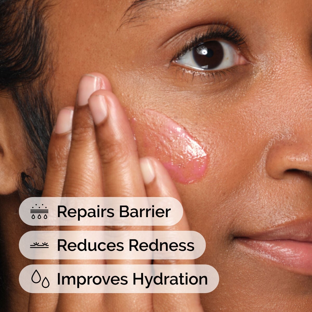 soothing-and-barrier-support-serum-n3 ord-soothing-barrier-support-serum-model-application-with-benefits.jpg